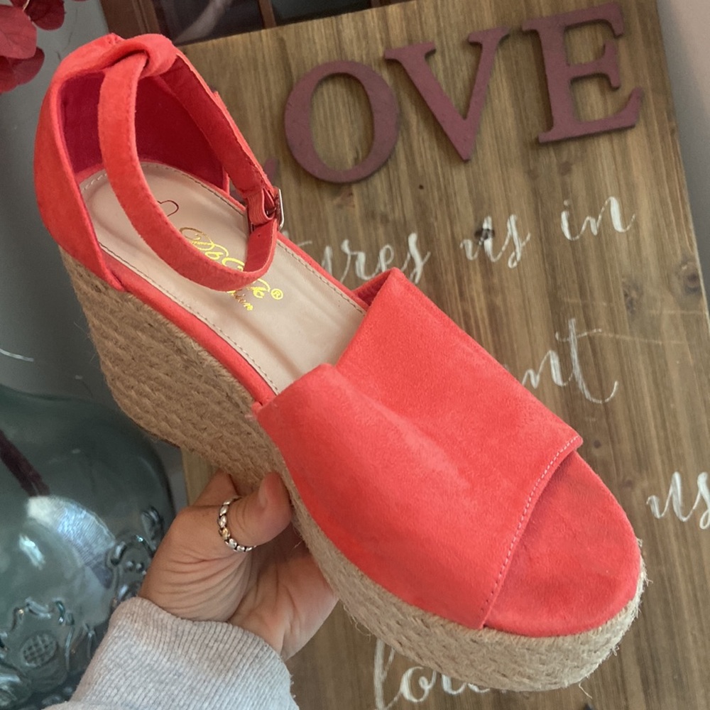 Coral platforms - Picture 4 of 4